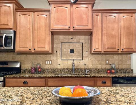 13797 E Carruthers St, Vail, AZ 85641 photo 8