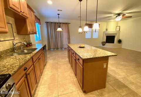 13797 E Carruthers St, Vail, AZ 85641 photo 9