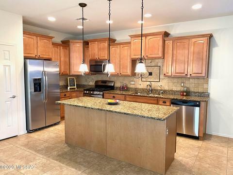 13797 E Carruthers St, Vail, AZ 85641 photo 7