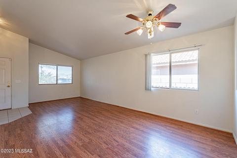 7793 S Precious Opal Dr, Tucson, AZ 85747 photo 3