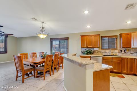 8871 E Maxwell Dr, Tucson, AZ 85747 photo 12