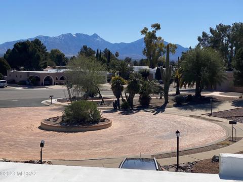 1033 N Abrego Dr, Green Valley, AZ 85614