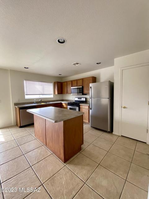 5566 S Monrovia Ave, Tucson, AZ 85706 photo 4