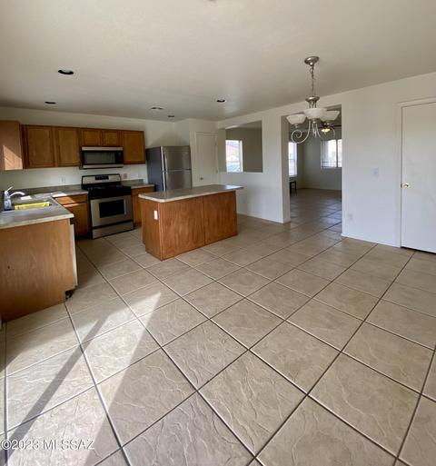5566 S Monrovia Ave, Tucson, AZ 85706 photo 9