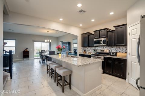 12087 E Domnitch Dr, Vail, AZ 85641 photo 5