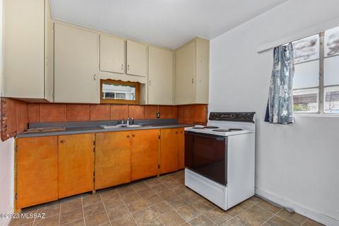 521 Elm St, Tucson, AZ 85705 photo 8