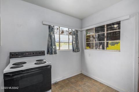 521 Elm St, Tucson, AZ 85705 photo 9