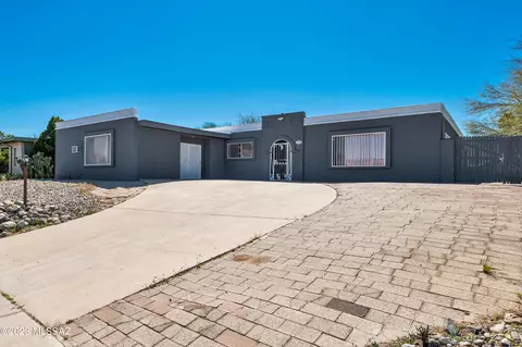 8700 E Kenyon Dr, Tucson, AZ 85710 photo 35