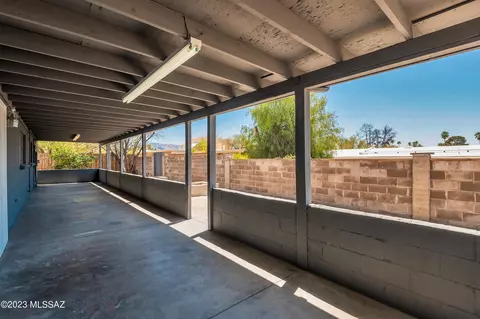 8700 E Kenyon Dr, Tucson, AZ 85710 photo 32