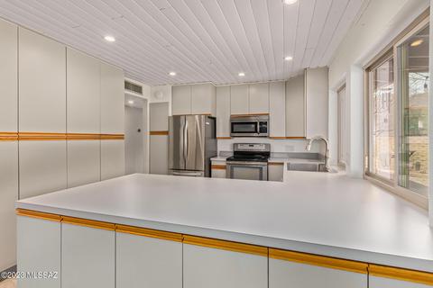3565 E Thimble Peak Pl, Tucson, AZ 85718 photo 16