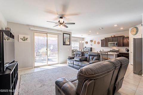 493 W Weldon St, Vail, AZ 85641 photo 3
