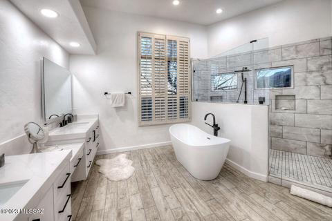 3600 E Windy Point Dr, Tucson, AZ 85718 photo 7