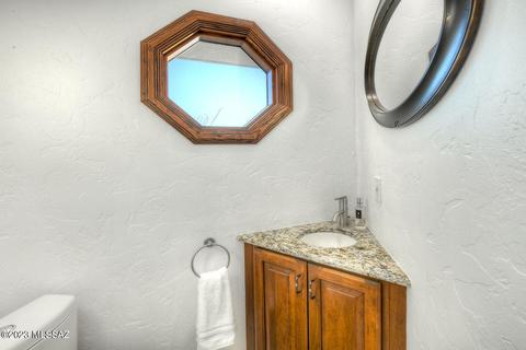 3600 E Windy Point Dr, Tucson, AZ 85718 photo 23