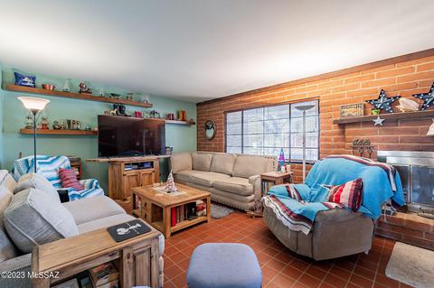 9001 Eagle Feather Rd, Tucson, AZ 85749 photo 4