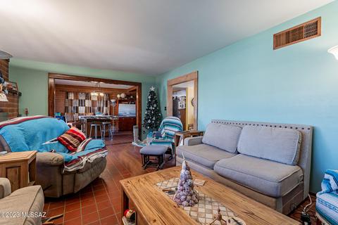 9001 Eagle Feather Rd, Tucson, AZ 85749 photo 6