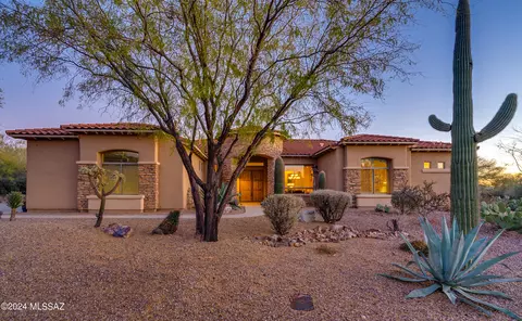 5949 W Double Green Ln, Marana, AZ 85658