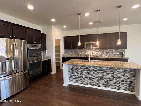 172 E Adytum Pl, Vail, AZ 85641 photo 2