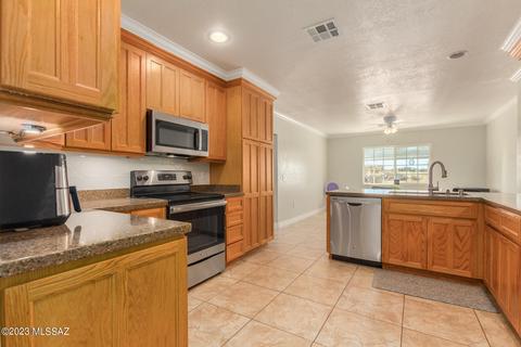 25320 E Walapai Trl, Benson, AZ 85602 photo 3