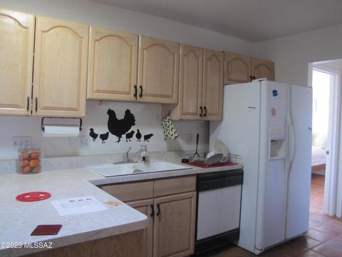 1210 E Justin St, Pearce, AZ 85625 photo 7