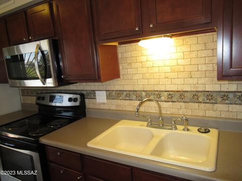 7600 E Keith Dr, Tucson, AZ 85730 photo 11