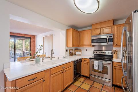 9240 E Summer Trl, Tucson, AZ 85749 photo 13