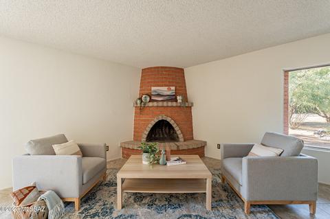9240 E Summer Trl, Tucson, AZ 85749 photo 5