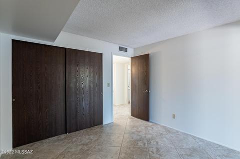 9240 E Summer Trl, Tucson, AZ 85749 photo 31