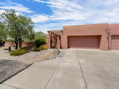 13867 E Langtry Ln, Tucson, AZ 85747