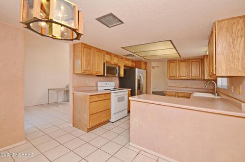 9931 Eugenia Dr, Tucson, AZ 85730 photo 13