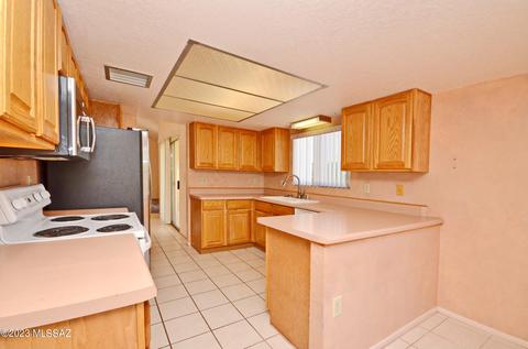 9931 Eugenia Dr, Tucson, AZ 85730 photo 12
