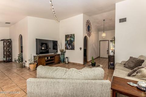 7992 S Lennox Ln, Tucson, AZ 85747 photo 3