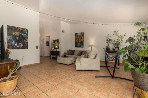 7992 S Lennox Ln, Tucson, AZ 85747 photo 4