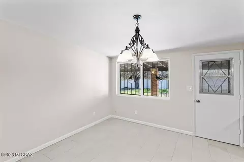 2811 W Holladay St, Tucson, AZ 85746 photo 9