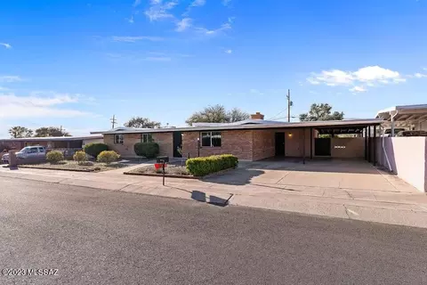 2811 W Holladay St, Tucson, AZ 85746 photo 1