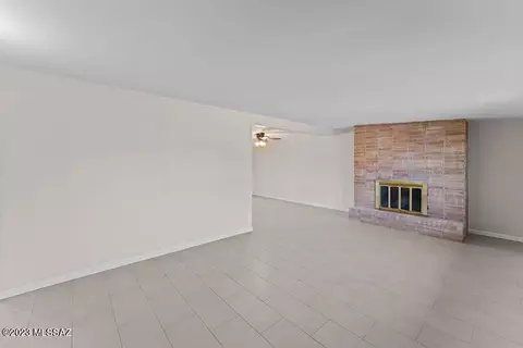 2811 W Holladay St, Tucson, AZ 85746 photo 4