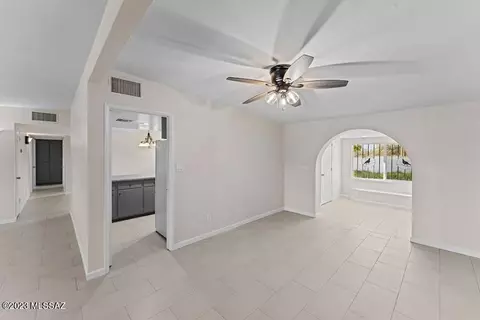 2811 W Holladay St, Tucson, AZ 85746 photo 12