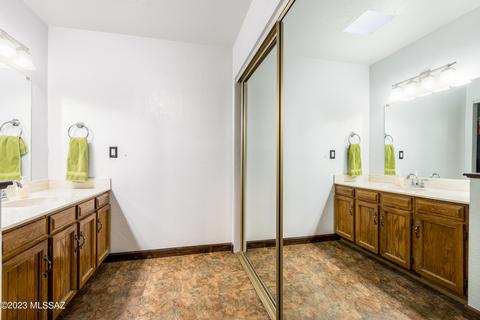 8801 E 27th St, Tucson, AZ 85710 photo 24