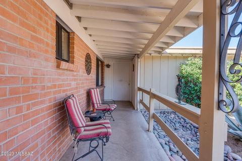 8820 E Hawk Pl, Tucson, AZ 85749 photo 5