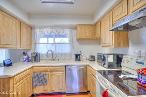 9242 E Patrick Dr, Tucson, AZ 85730 photo 13