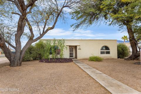 2501 E Greenlee Pl, Tucson, AZ 85716