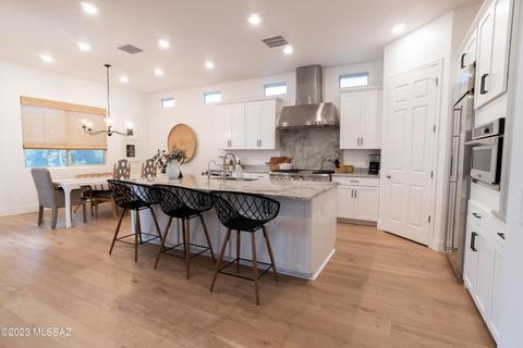 1636 W Seabiscuit St, Tucson, AZ 85704
