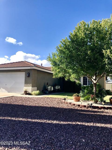 917 E Saguaro Dr E, Pearce, AZ 85625 photo 1