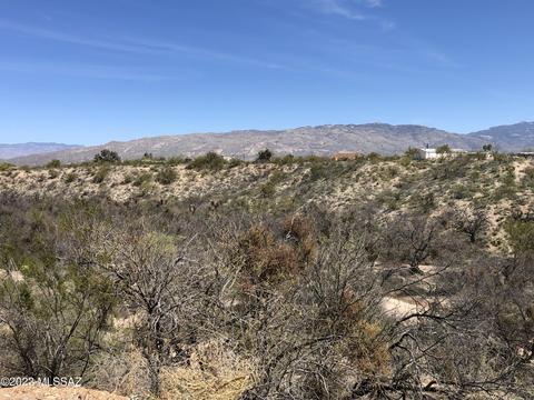 9450 S Tewa Trl, Vail, AZ 85641