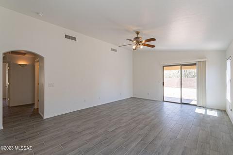 8513 E Sarnoff Ridge Loop, Tucson, AZ 85710 photo 8