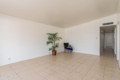 7425 E 19th St, Tucson, AZ 85710 photo 11