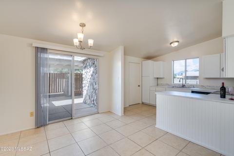7425 E 19th St, Tucson, AZ 85710 photo 14
