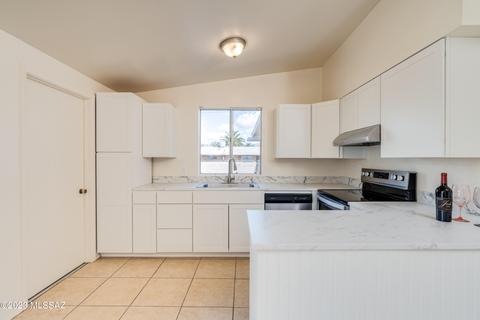 7425 E 19th St, Tucson, AZ 85710 photo 18