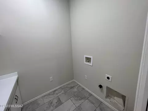 6943 E Julia St, Tucson, AZ 85710 photo 9