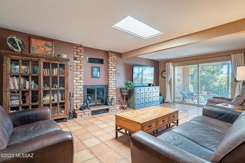 10520 E Observatory Dr, Vail, AZ 85641 photo 2