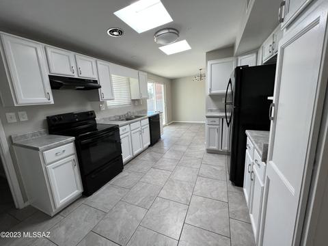 8120 Eli St, Tucson, AZ 85710 photo 4